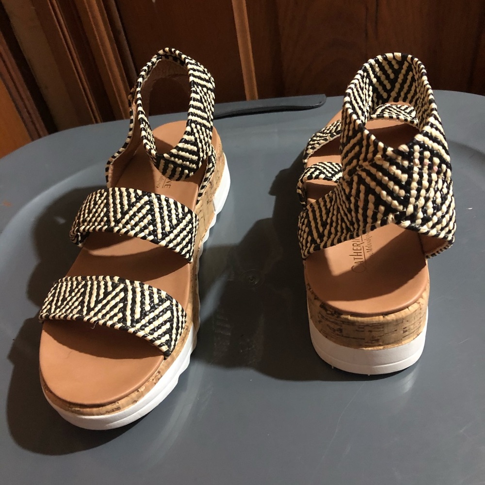Catherine Malandrino Platform Wedge Sandals